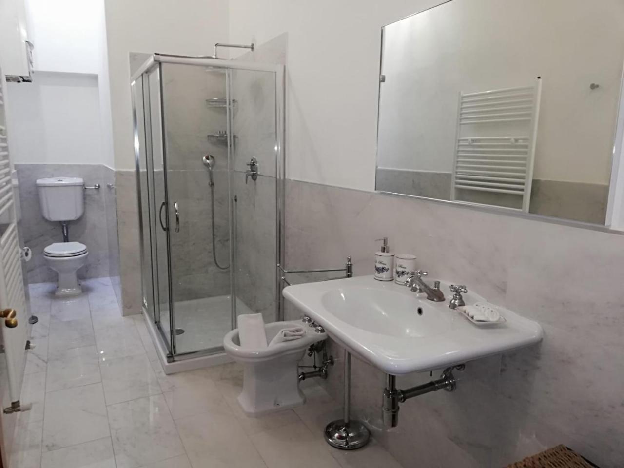 La Rosa Townhouse Bed & Breakfast Firenze Bagian luar foto